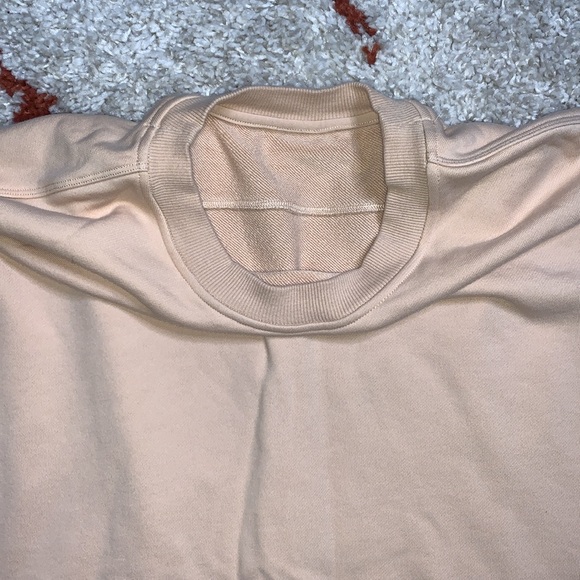 Lululemon- Perfectly Oversized WORDMARK Crewneck- APPROX Sz 8/10- Peachy/Orange - Picture 14 of 16
